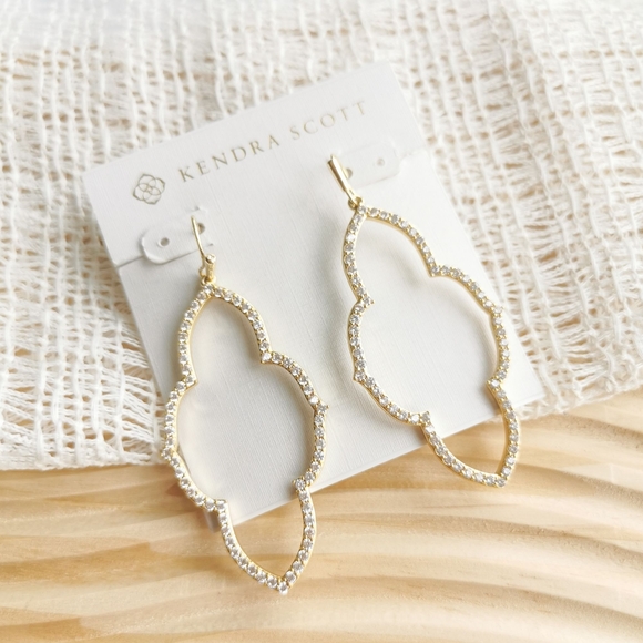 Kendra Scott Jewelry - Kendra Scott Abbie Gold White Crystal Open Frame Earrings 🎉